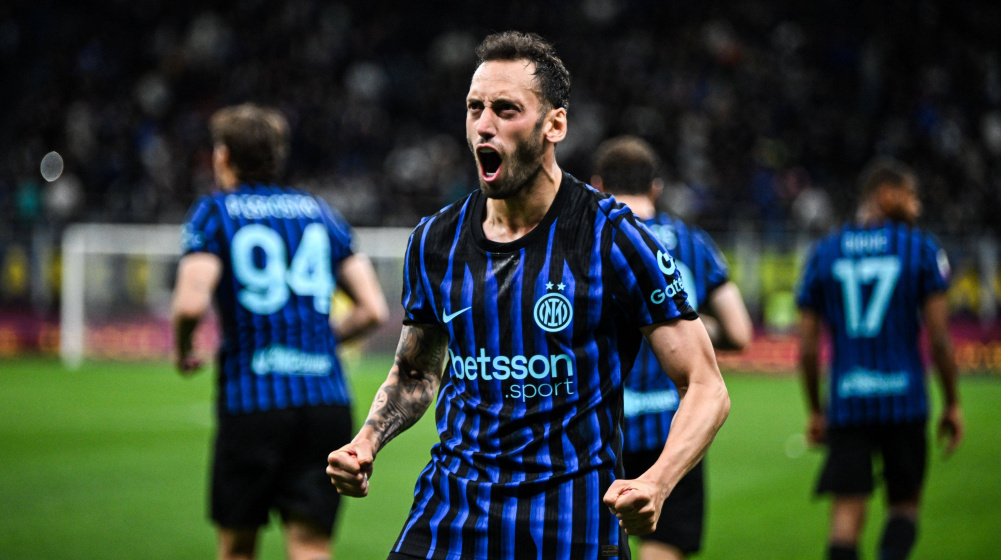 Hakan Çalhanoğlu, Galatasaray iddialarına rağmen Inter’de kalıyor - İtalya kariyerinde 10. yıla yaklaşıyor